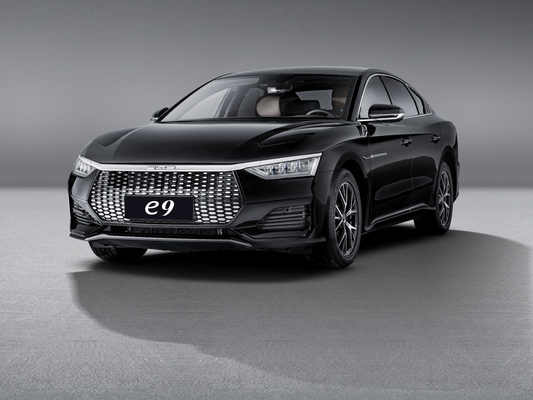 BYD e9 純電気高性能ビジネスカー 506キロの走行距離