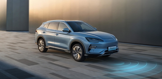 BYDハイブリッドシティSUVソングプラスDMIチャンピオンズエディション