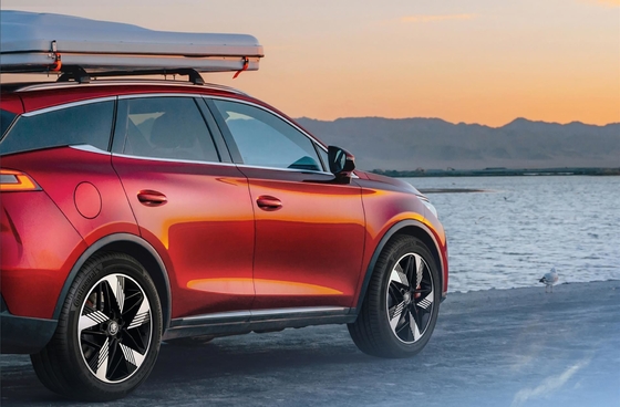 BYDのスーパーハイブリッドシティSUV&quot;タン・ドミ&quot;が 破壊を招く