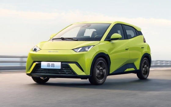 BYD 純電気 305KM コンパクトファミリーカー