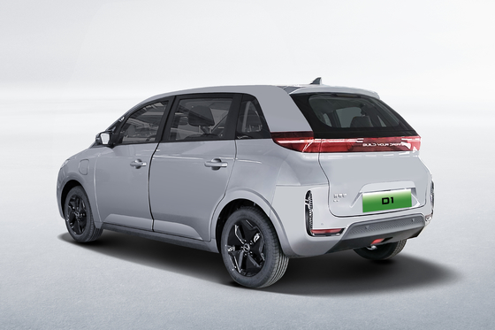 BYD 純電動タクシーD1 は418kmの走行距離と電気スライドドアを持っています