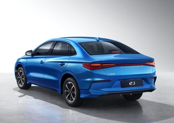 中国製 走行距離401km BYD 純電気自動車 e3 シティシェアカー